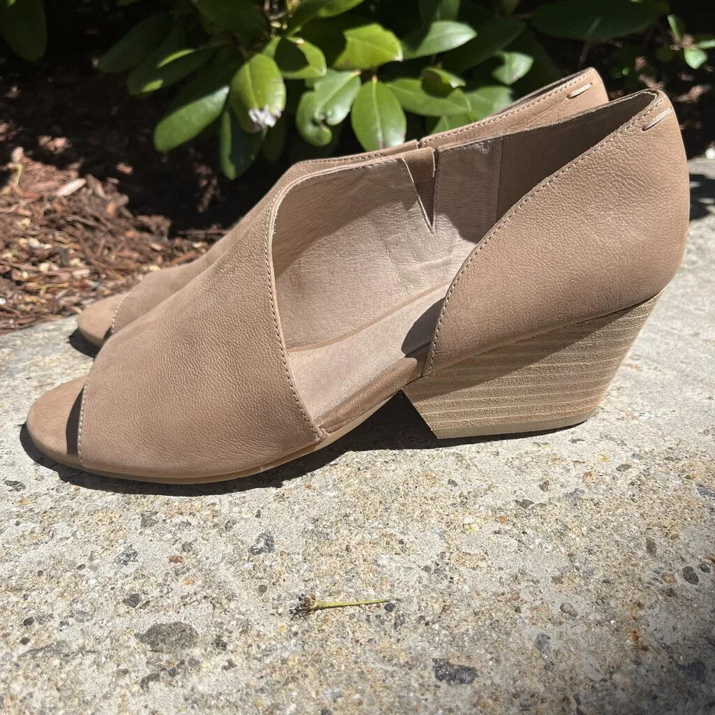 Eileen Fisher New Mango Leather Cork Sandals - Size 9