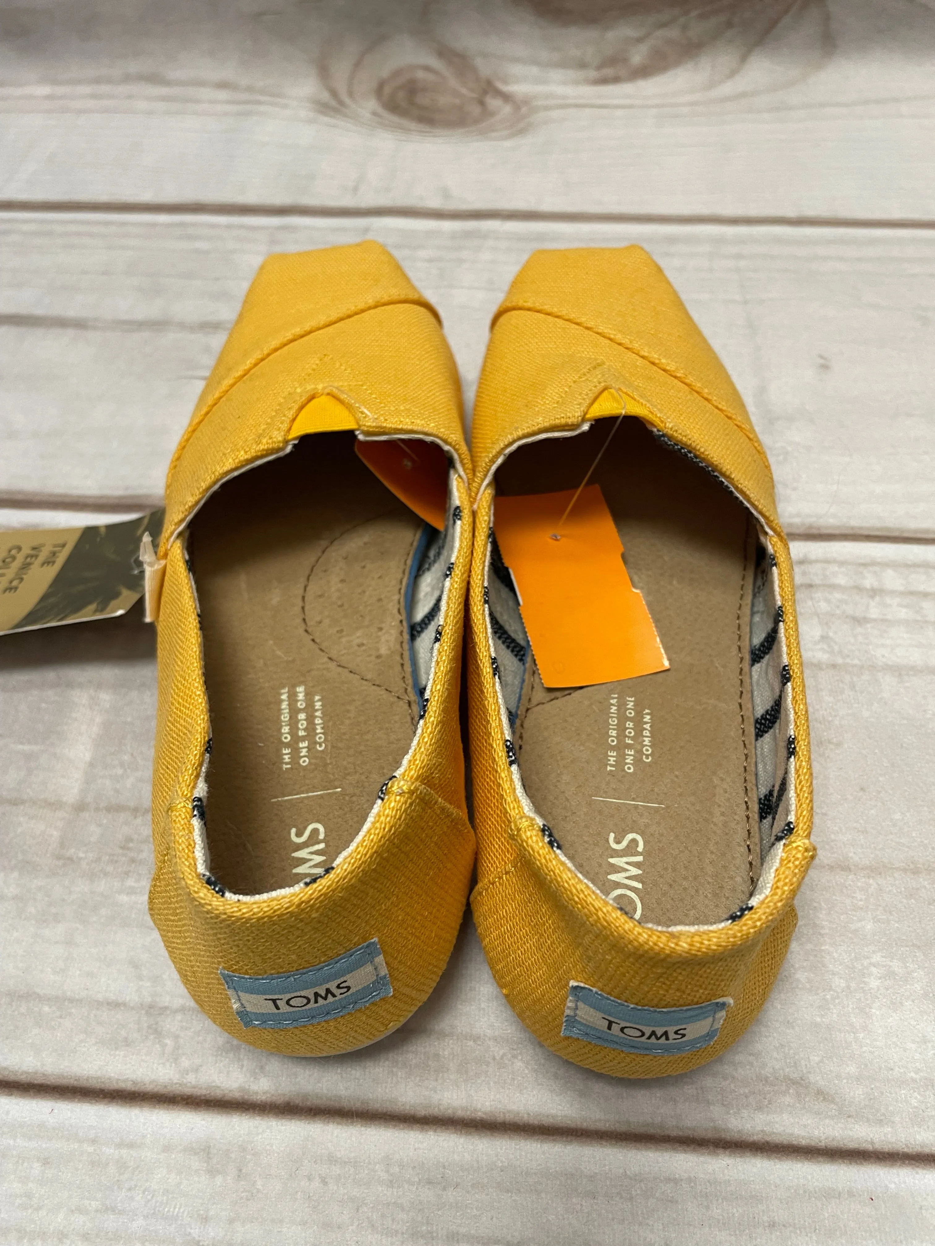 Shoes Flats Ballet By Toms  Size: 7